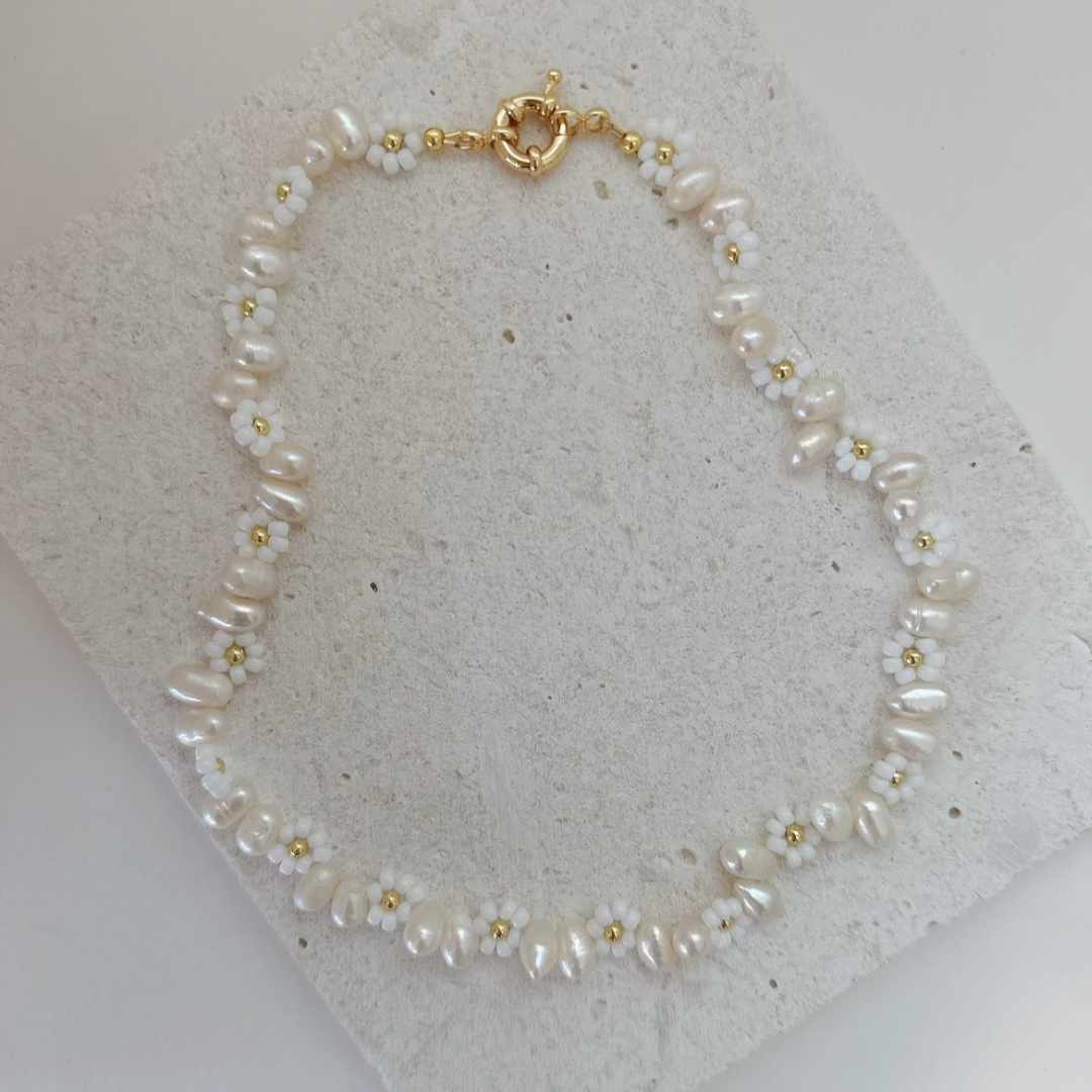 DAISY PEARL NECKLACE ✿ CHLOE