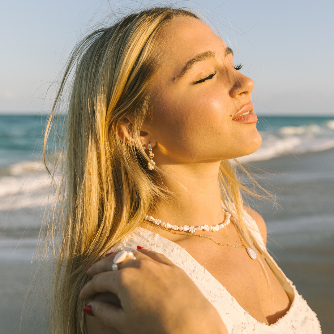 PEARL CLOVER HOOPS ✿ WILLOW