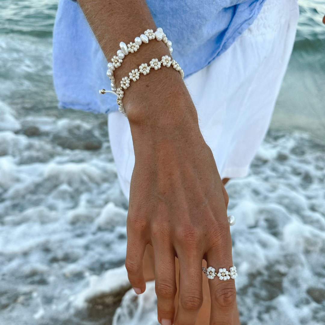 DAISY PEARL BRACELET ✿ CHLOE