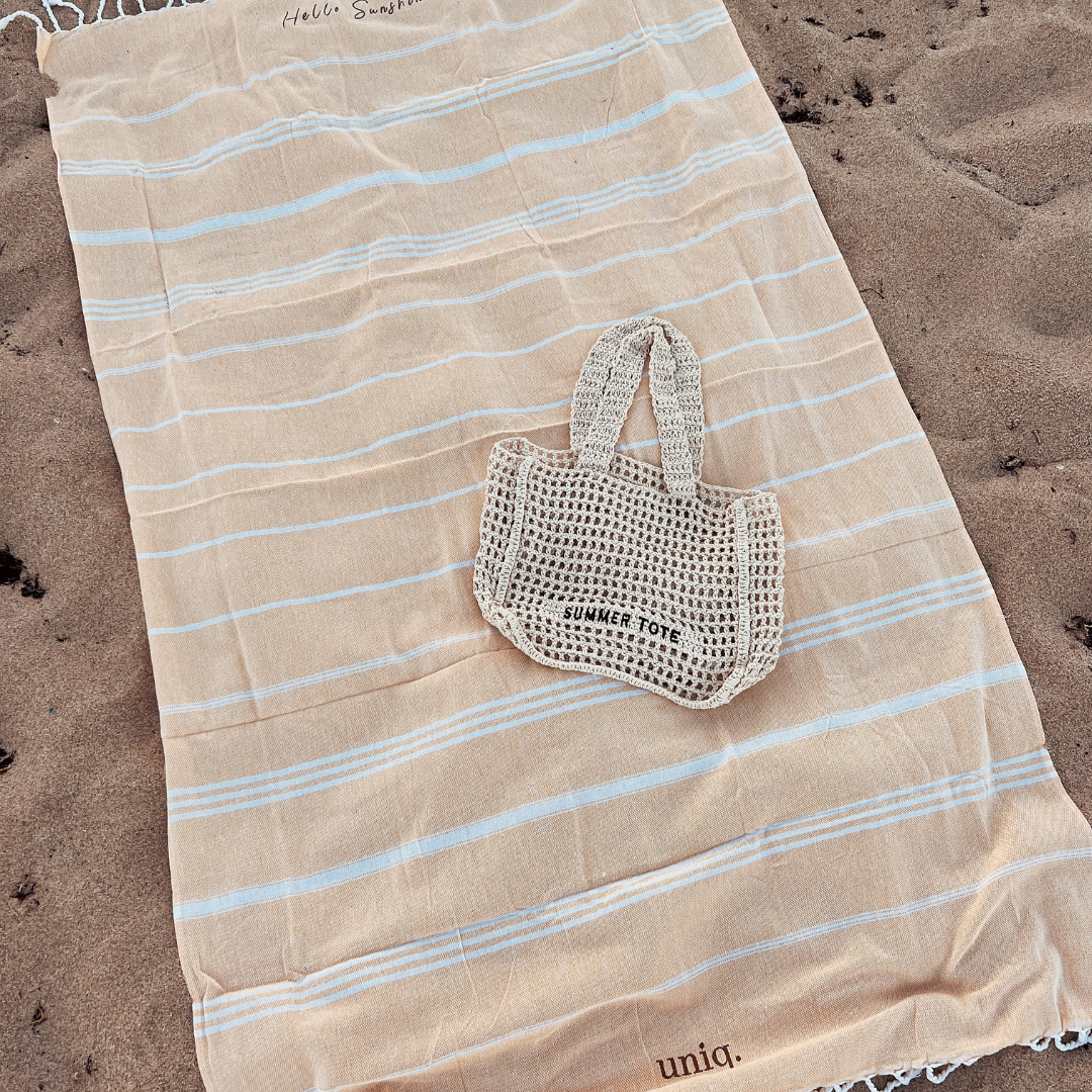 BEACH TOWEL ✿ HELLO SUNSHINE